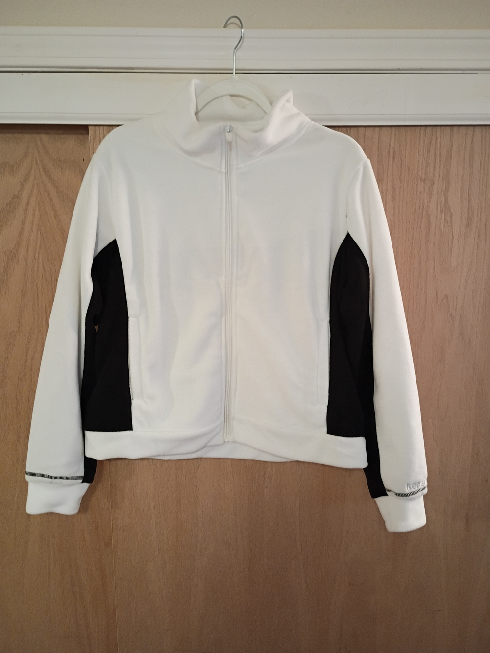 Kensie White and Black Full-Zip Puffer Jacket